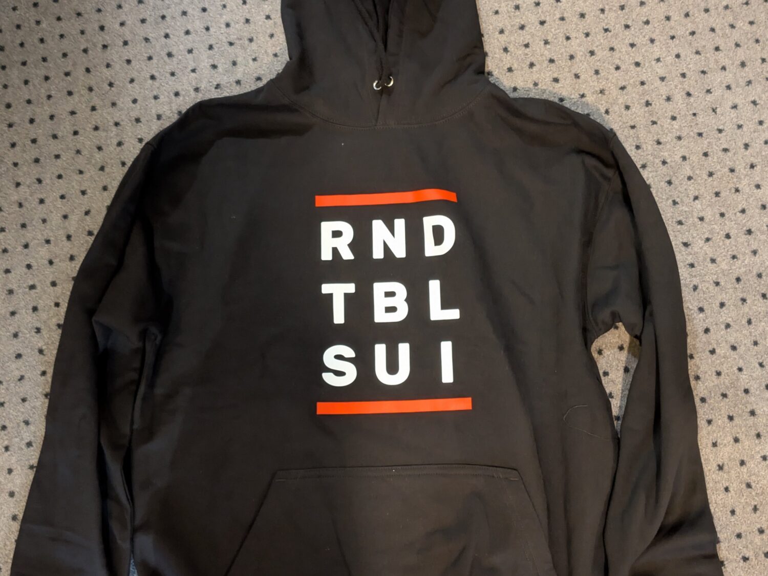 2026/08/e6401697-9594-423c-bd03-92a196faa0d8-1_all_30155-1-scaled.jpg RND TBL SUI Black Graphic Hoodie